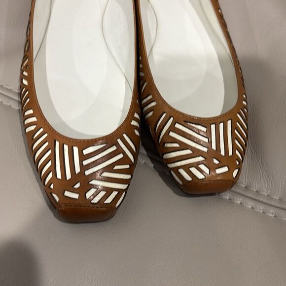 Diane Von Furstenberg Laser Cut Ballerina Flats in Brown Leather sz 8 1/2 - Picture 4 of 5
